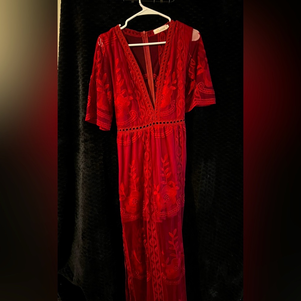 Size M dress with shorts